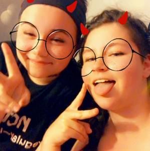 Meet your Posher, Desiree